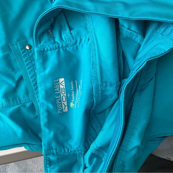 Scrub set - Picture 3 of 4